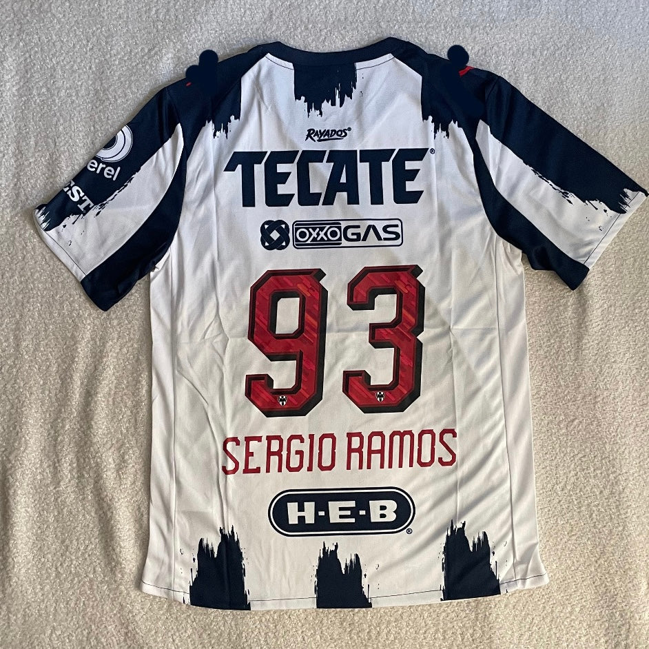 Monterrey Local 25/26 versión fan