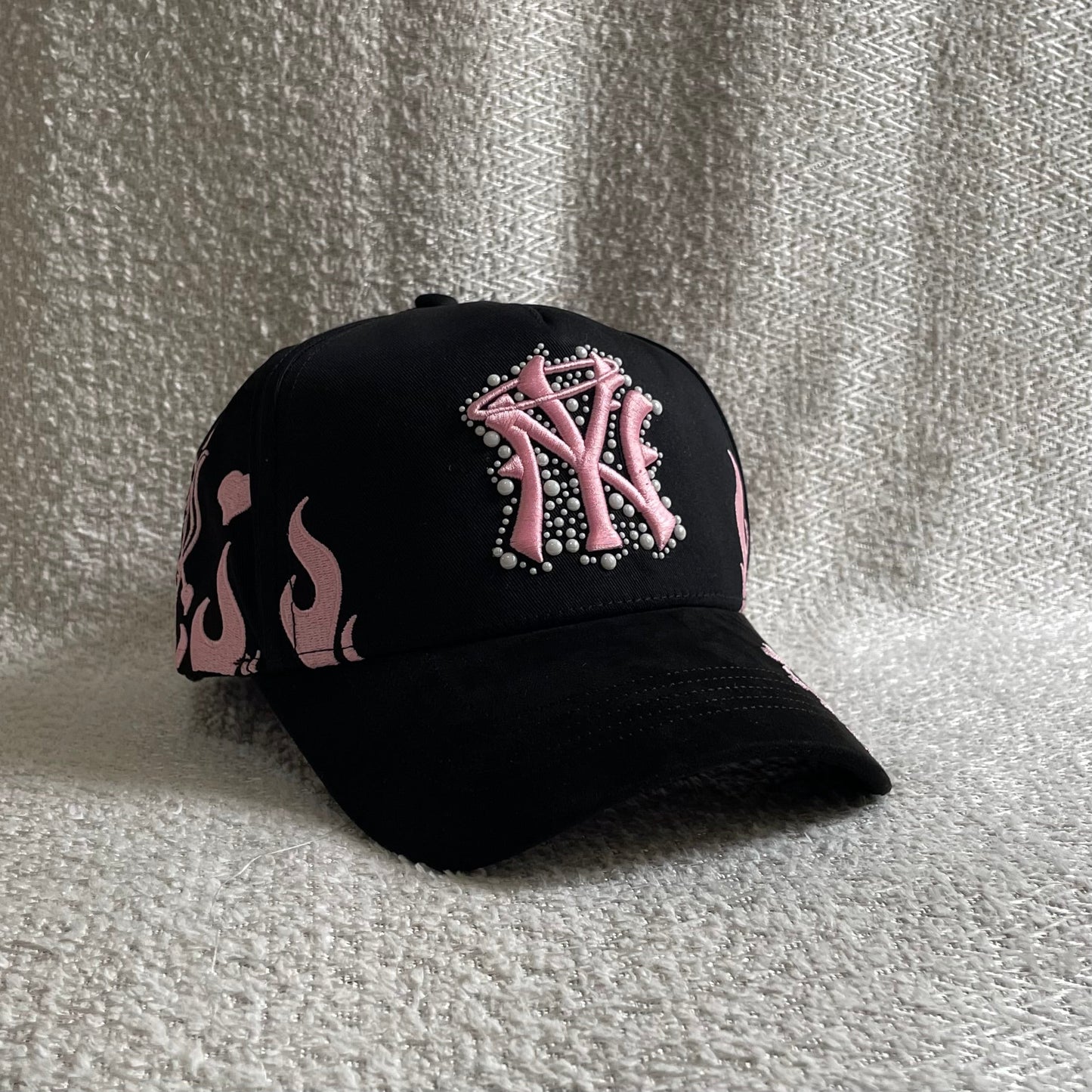 31 Hats NY Pearls Lovers Club