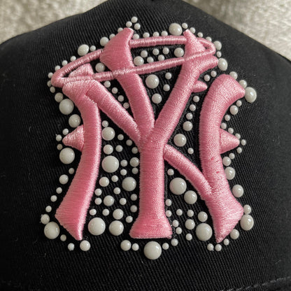 31 Hats NY Pearls Lovers Club