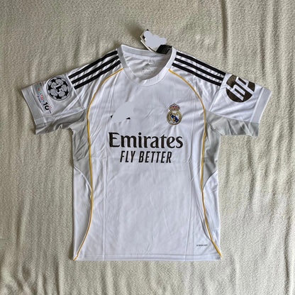 Real Madrid Local 25/26 versión fan