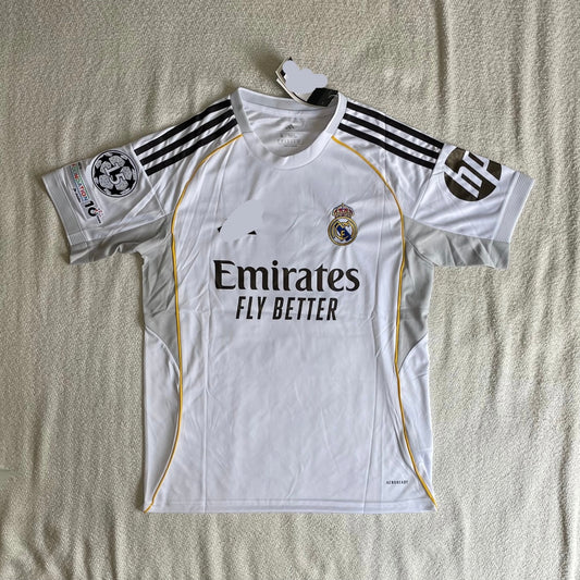 Real Madrid Local 25/26 versión fan